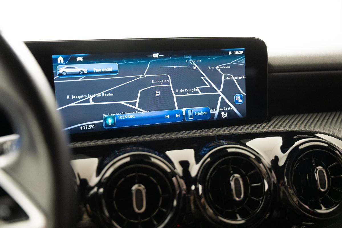 mercedes-benz-classe-a-2023-hibrido-a-gasolina-1332cc