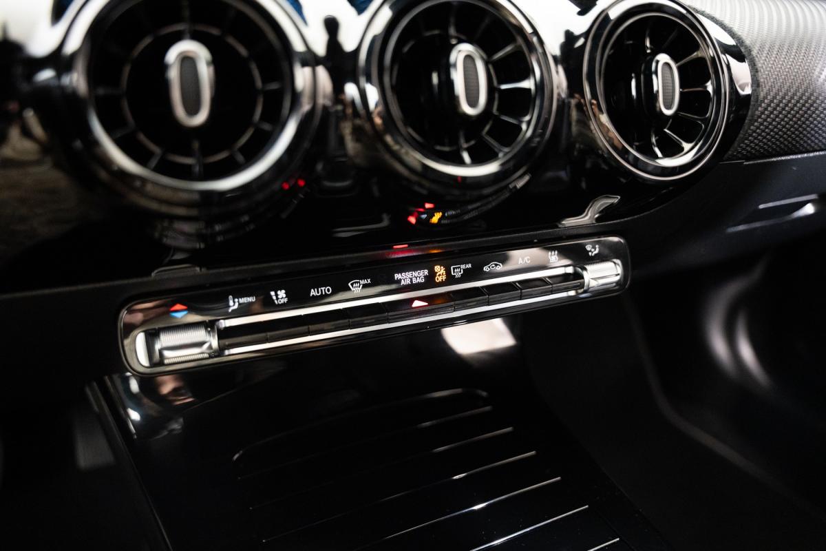 mercedes-benz-classe-a-2023-hibrido-a-gasolina-1332cc