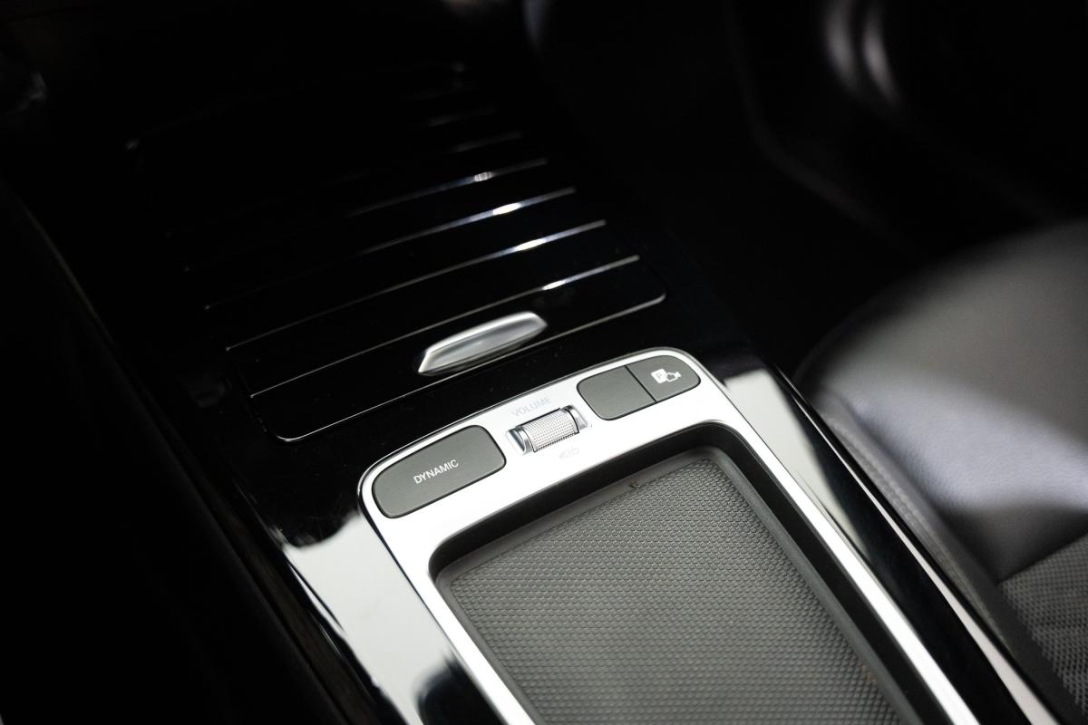 mercedes-benz-classe-a-2023-hibrido-a-gasolina-1332cc