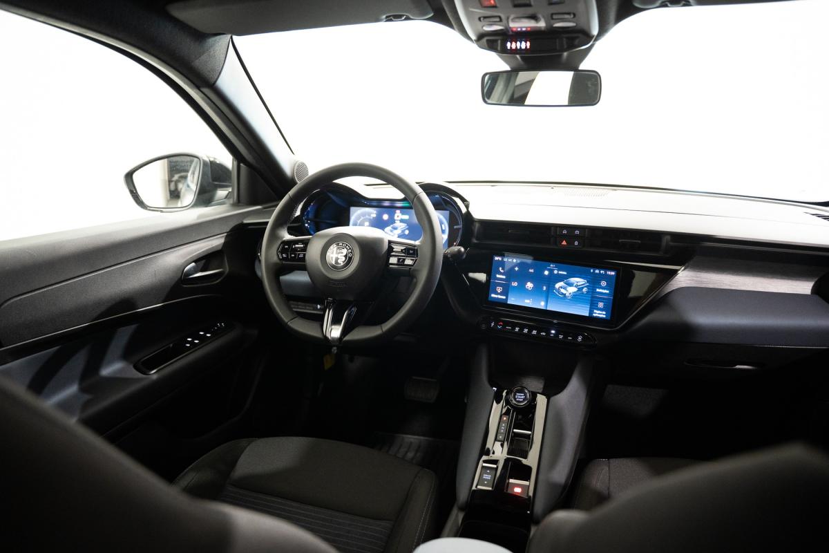 alfa-romeo-junior-2025-eletrico-500cc