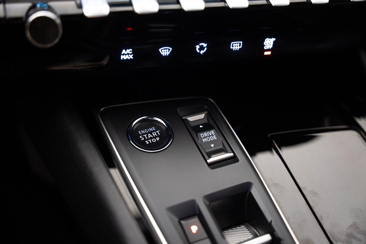 peugeot-508-sw-2023-hibrido-a-gasolina-1598cc