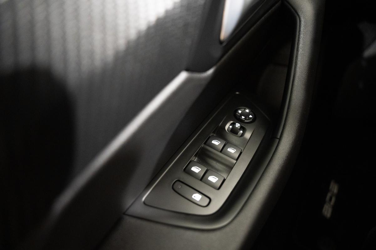 peugeot-508-sw-2023-hibrido-a-gasolina-1598cc