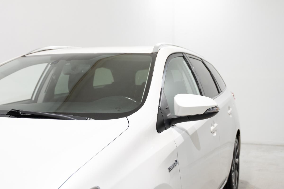 toyota-auris-touring-sports-2016-hibrido-a-gasolina-1798cc