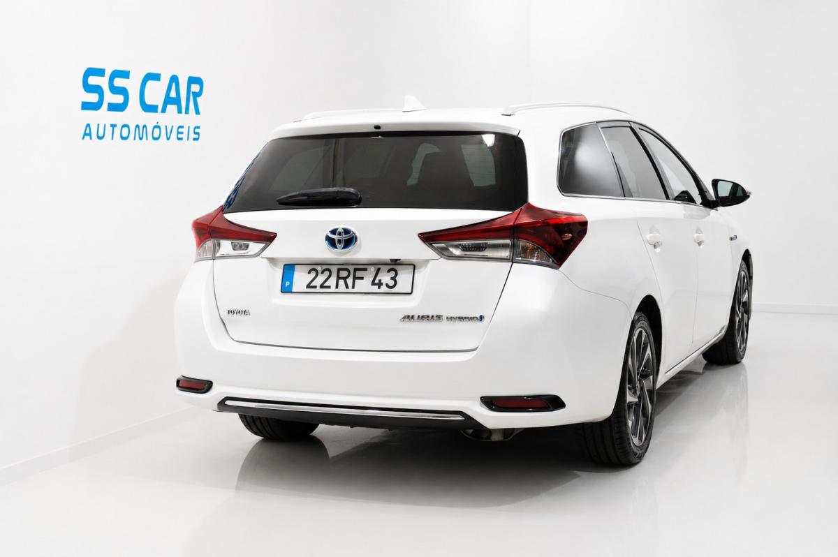 toyota-auris-touring-sports-2016-hibrido-a-gasolina-1798cc