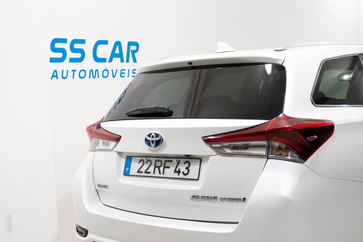 toyota-auris-touring-sports-2016-hibrido-a-gasolina-1798cc