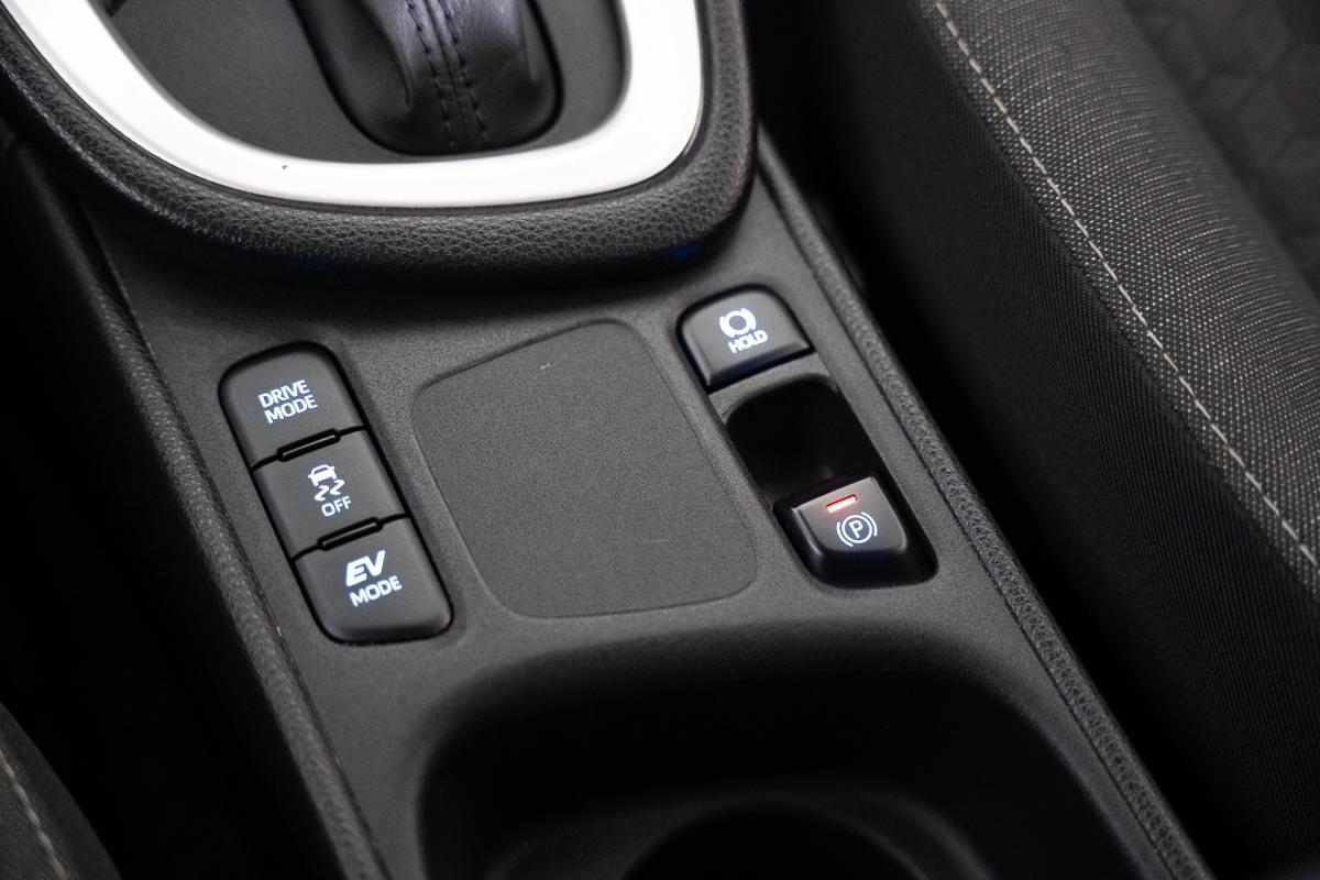 toyota-yaris-2022-hibrido-a-gasolina-1490cc
