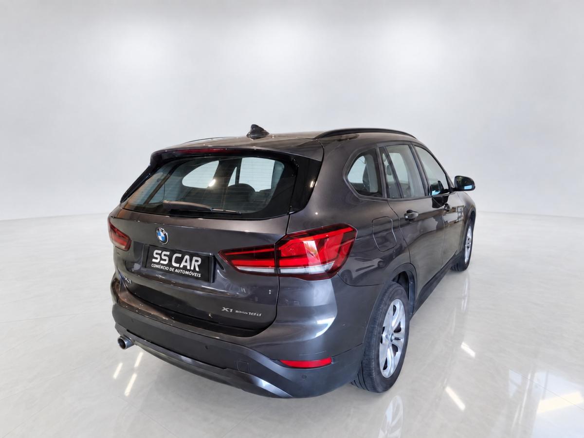 bmw-x1-2021-hibrido-a-gasolina-1499cc