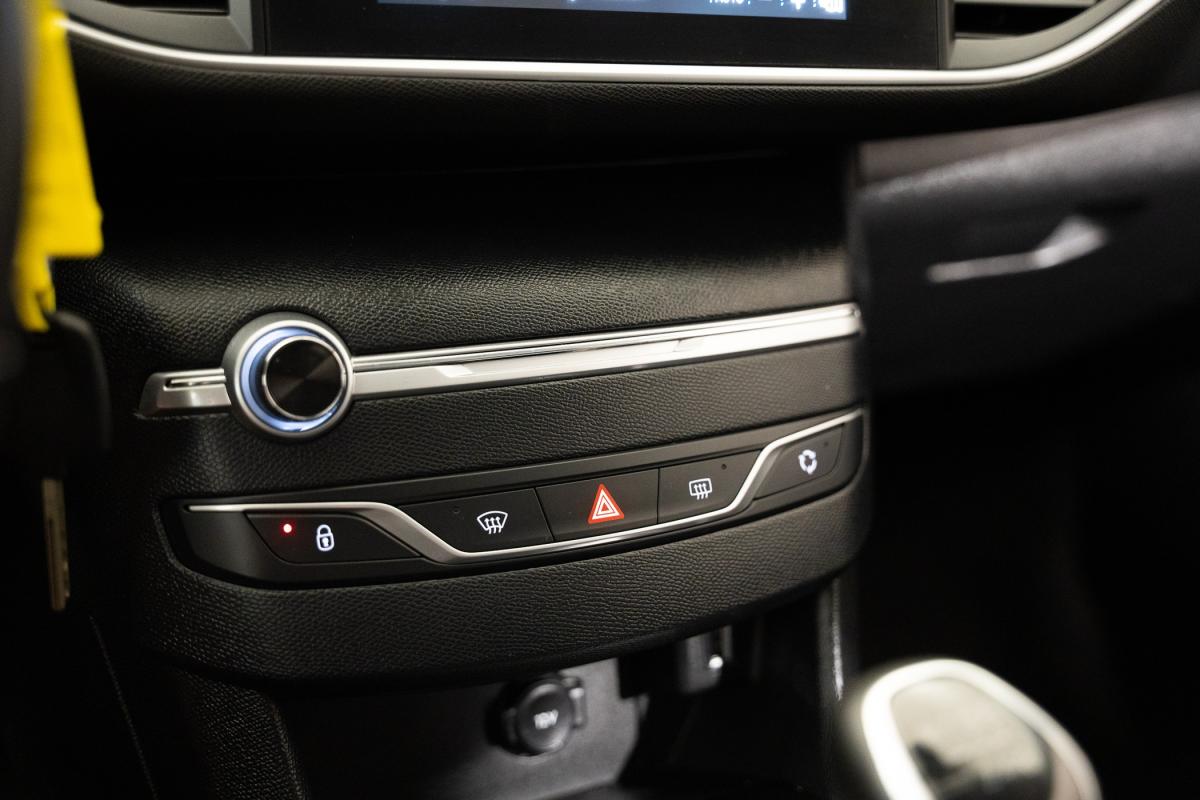 peugeot-308-2020-gasolina-1199cc