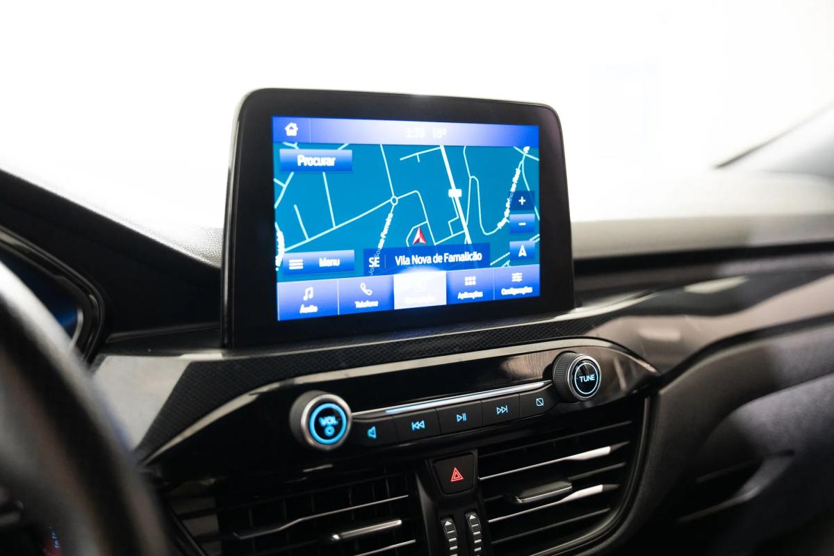 ford-kuga-2022-gasolina-1499cc