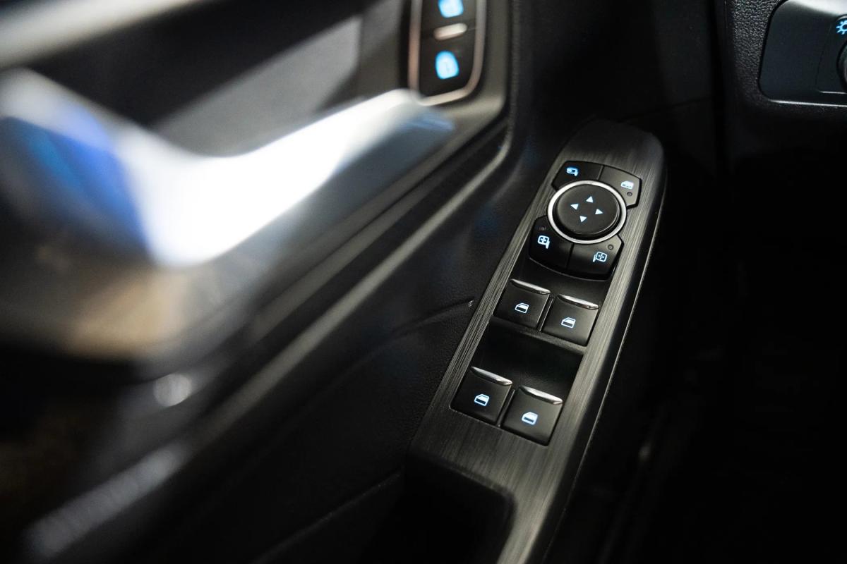ford-kuga-2022-gasolina-1499cc