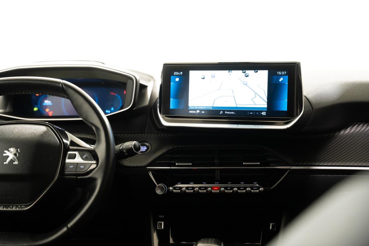 peugeot-208-2020-gasolina-1199cc