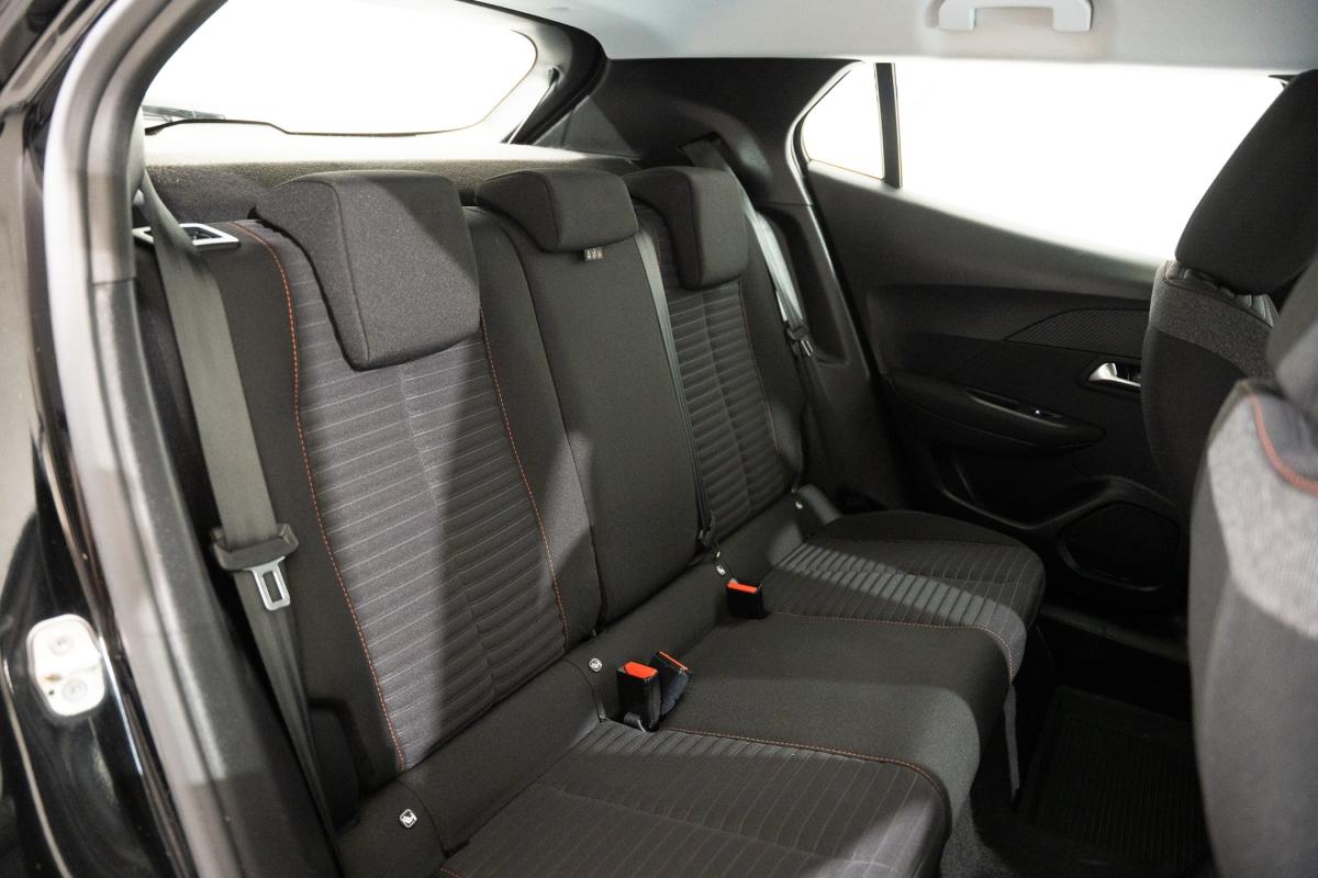 peugeot-2008-2022-gasolina-1199cc