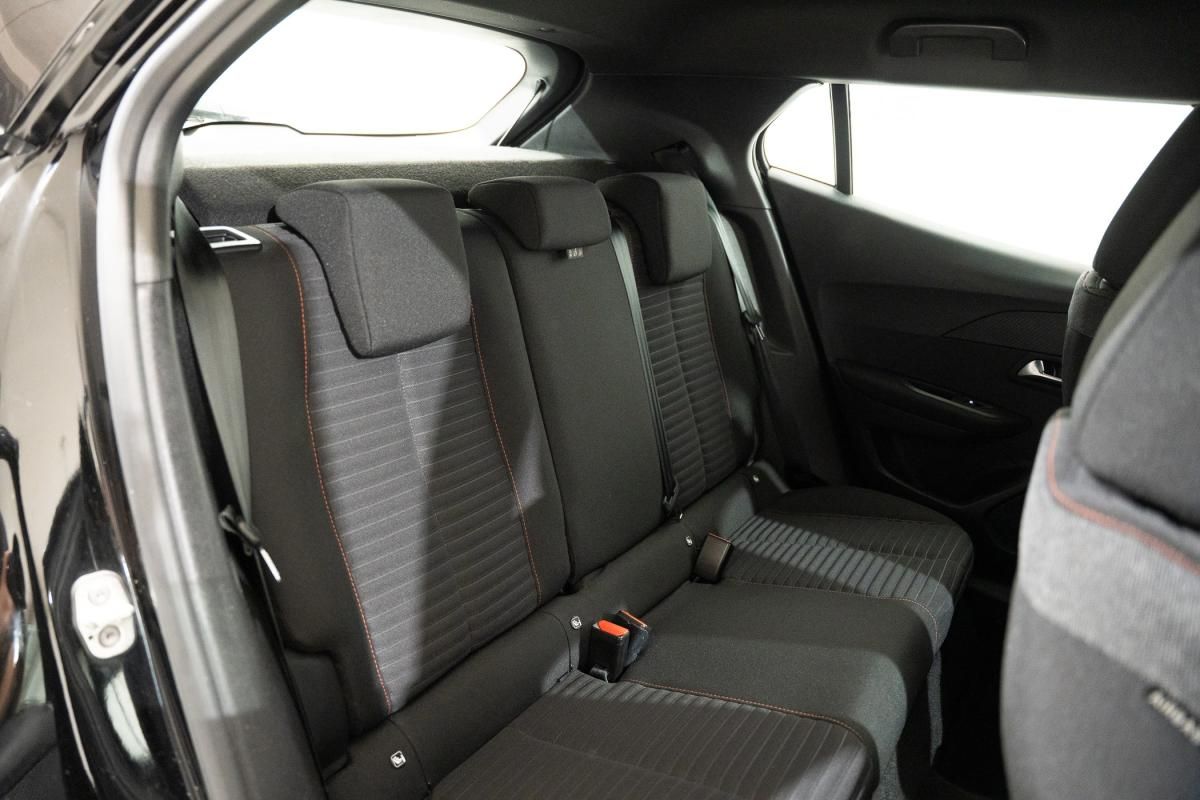 peugeot-2008-2022-gasolina-1199cc