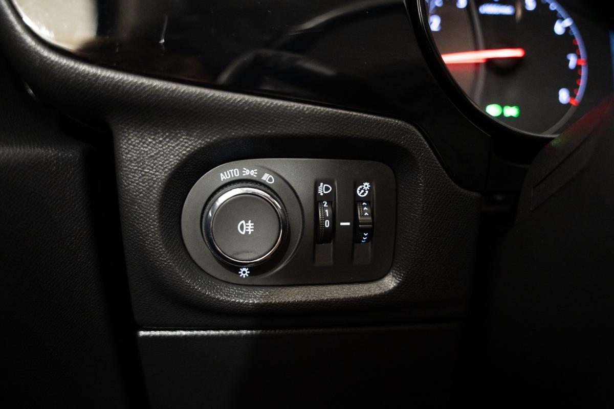 opel-corsa-2023-gasolina-1199cc