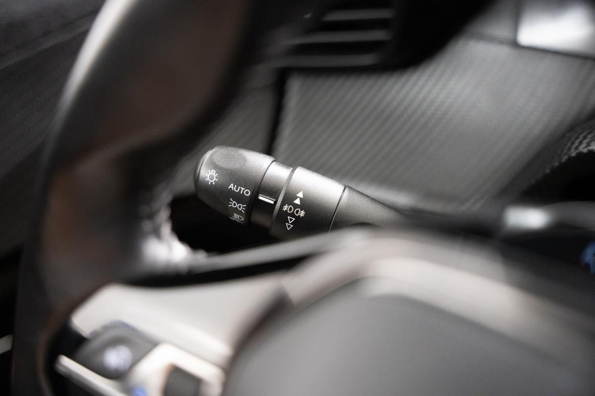 peugeot-2008-2021-gasolina-1199cc