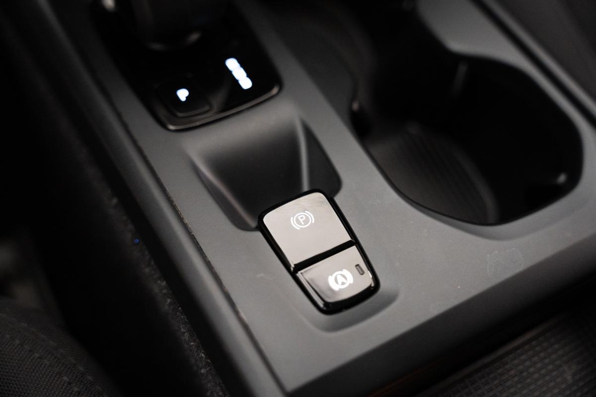 volvo-xc40-2021-hibrido-a-gasolina-1477cc