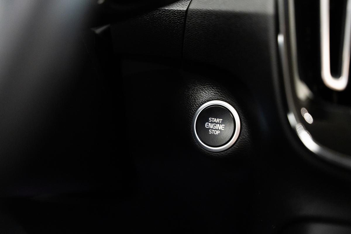 volvo-xc40-2021-hibrido-a-gasolina-1477cc