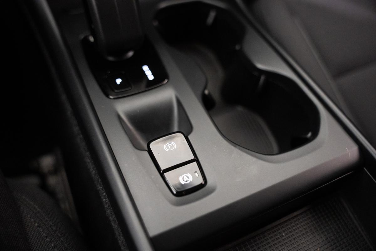 volvo-xc40-2021-hibrido-a-gasolina-1477cc