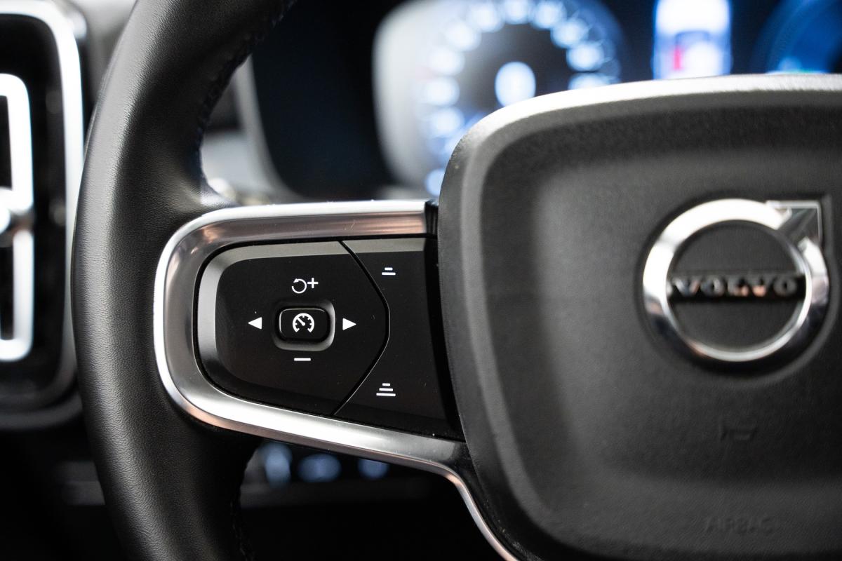 volvo-xc40-2021-hibrido-a-gasolina-1477cc