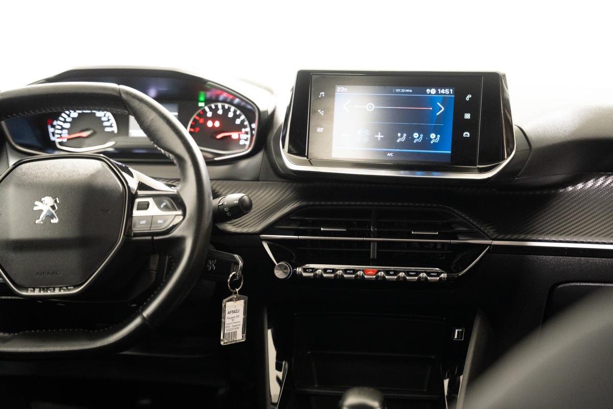peugeot-208-2021-gasolina-1199cc
