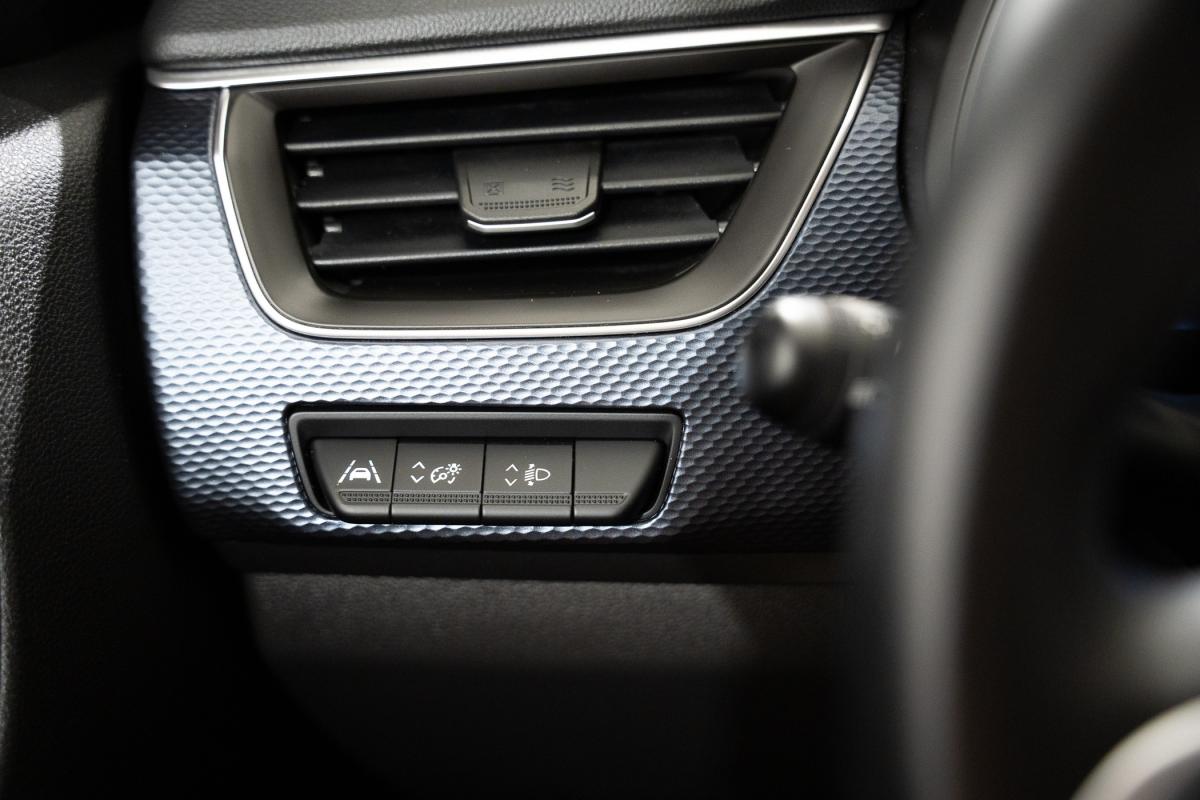 renault-arkana-2023-hibrido-a-gasolina-1598cc