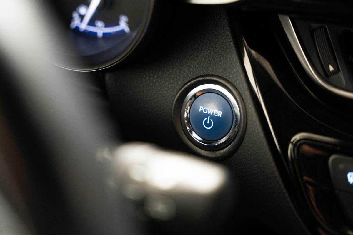 toyota-c-hr-2019-hibrido-a-gasolina-1798cc