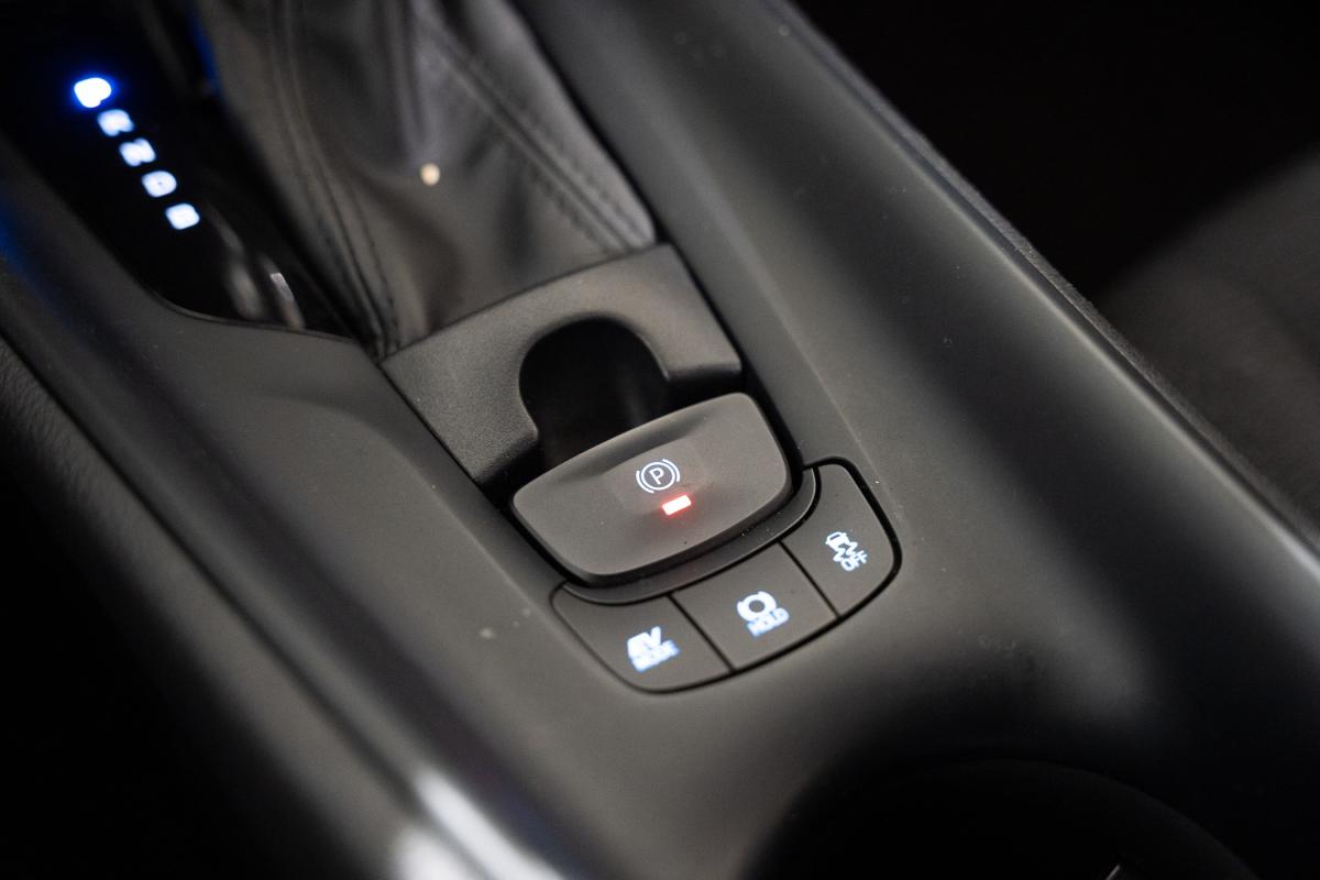 toyota-c-hr-2019-hibrido-a-gasolina-1798cc
