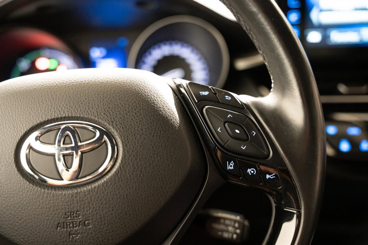 toyota-c-hr-2019-hibrido-a-gasolina-1798cc