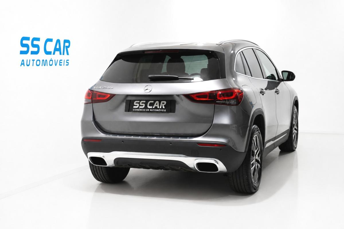 mercedes-benz-gla-2022-hibrido-a-gasolina-1332cc