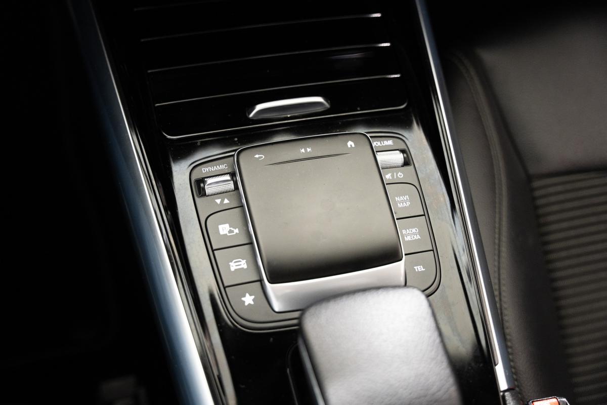 mercedes-benz-gla-2022-hibrido-a-gasolina-1332cc