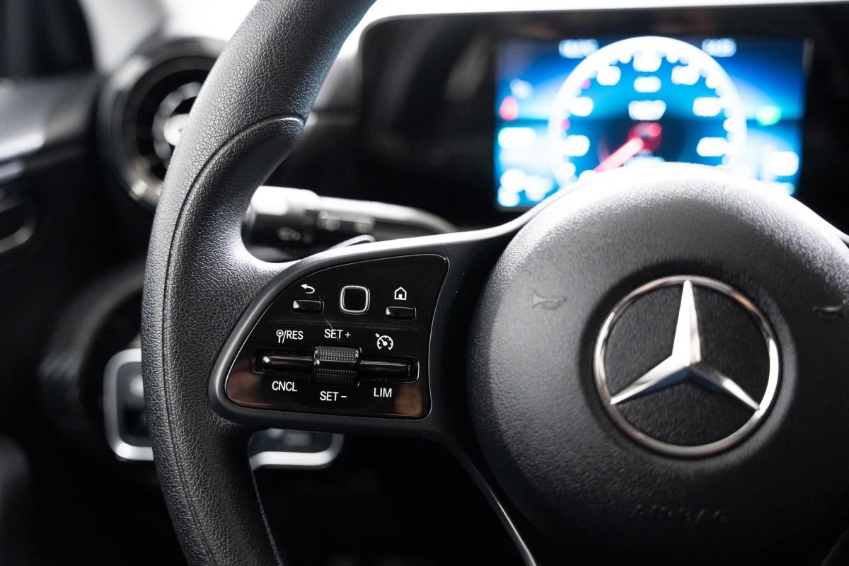 mercedes-benz-classe-a-2021-hibrido-a-gasolina-1332cc
