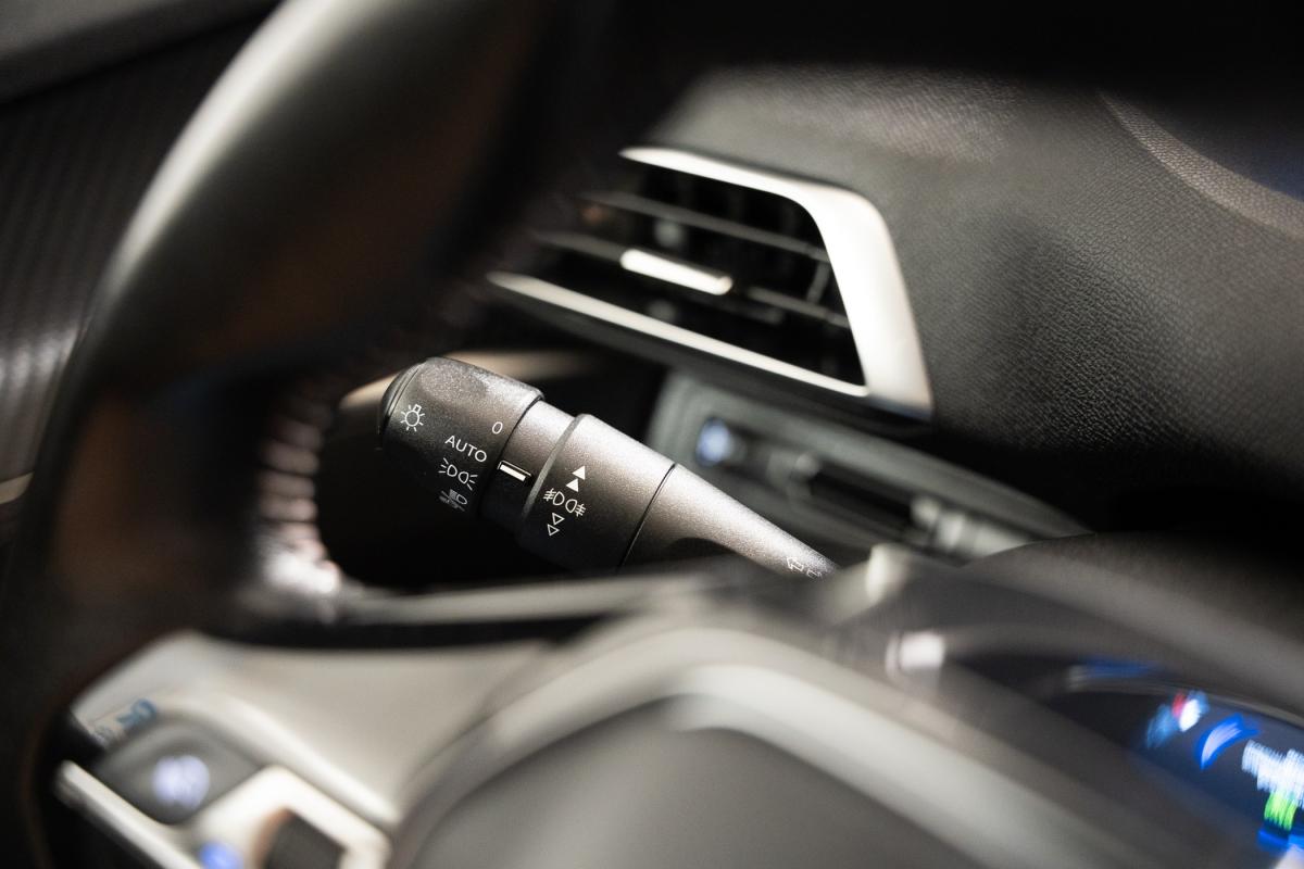 peugeot-5008-2019-gasolina-1199cc