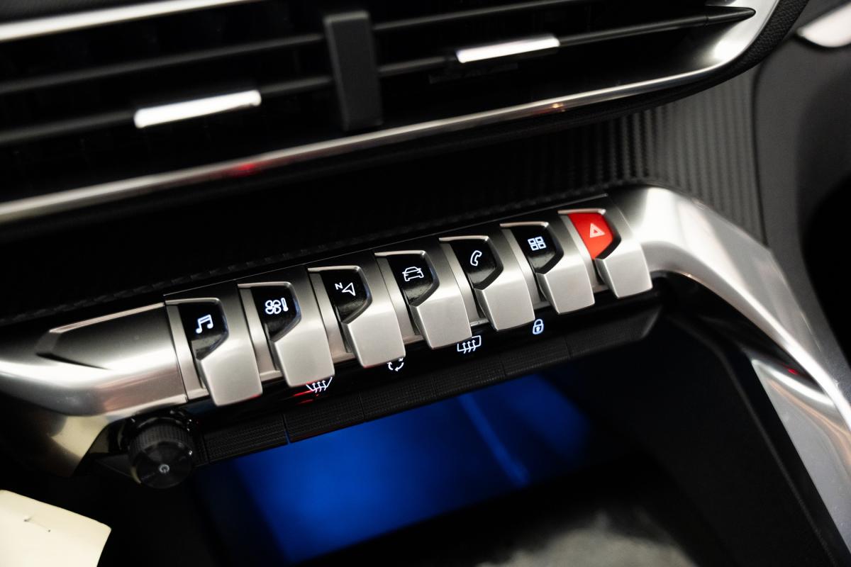 peugeot-5008-2019-gasolina-1199cc