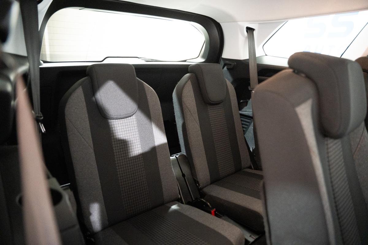 peugeot-5008-2019-gasolina-1199cc