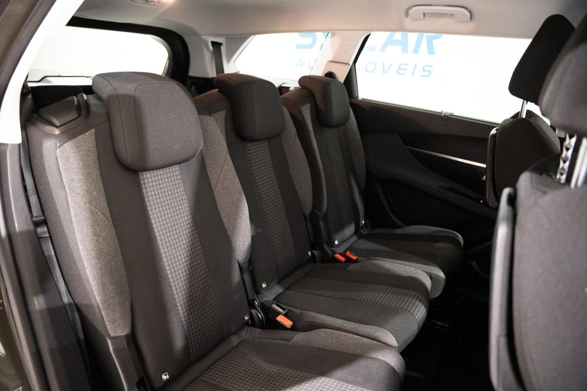peugeot-5008-2019-gasolina-1199cc