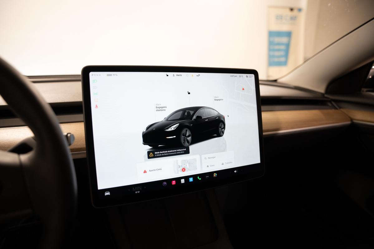 tesla-model-3-2022-eletrico-500cc