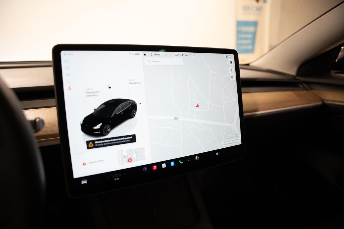 tesla-model-3-2022-eletrico-500cc
