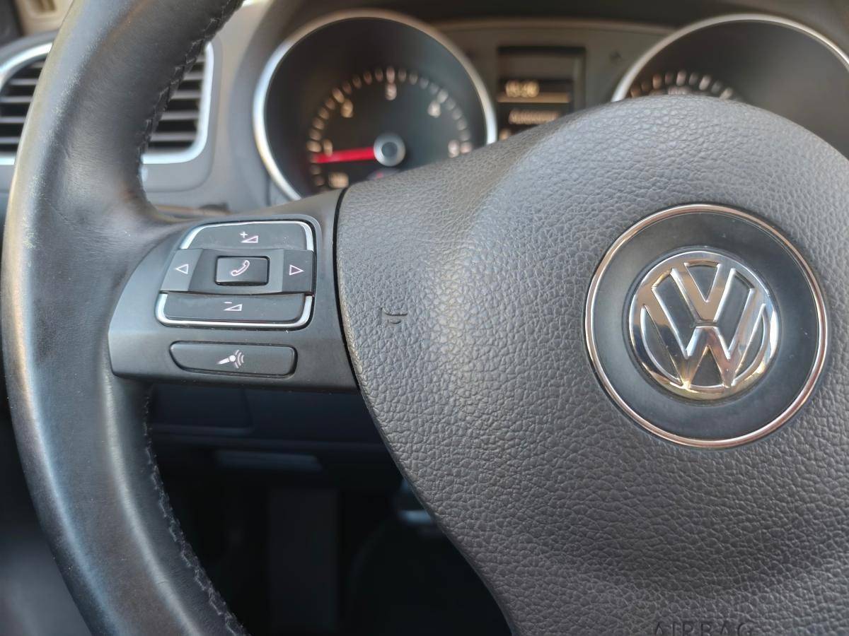 volkswagen-golf-2010-diesel-1598cc