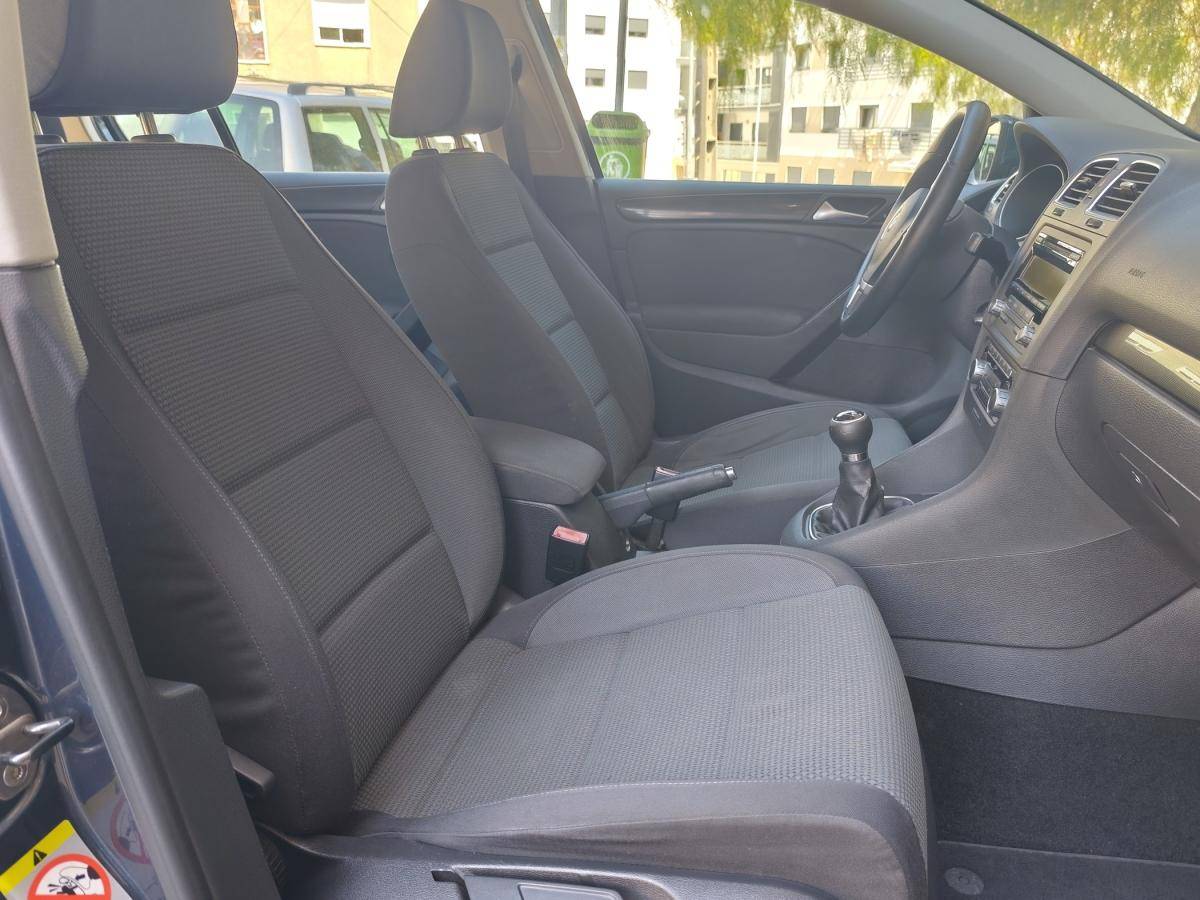 volkswagen-golf-2010-diesel-1598cc