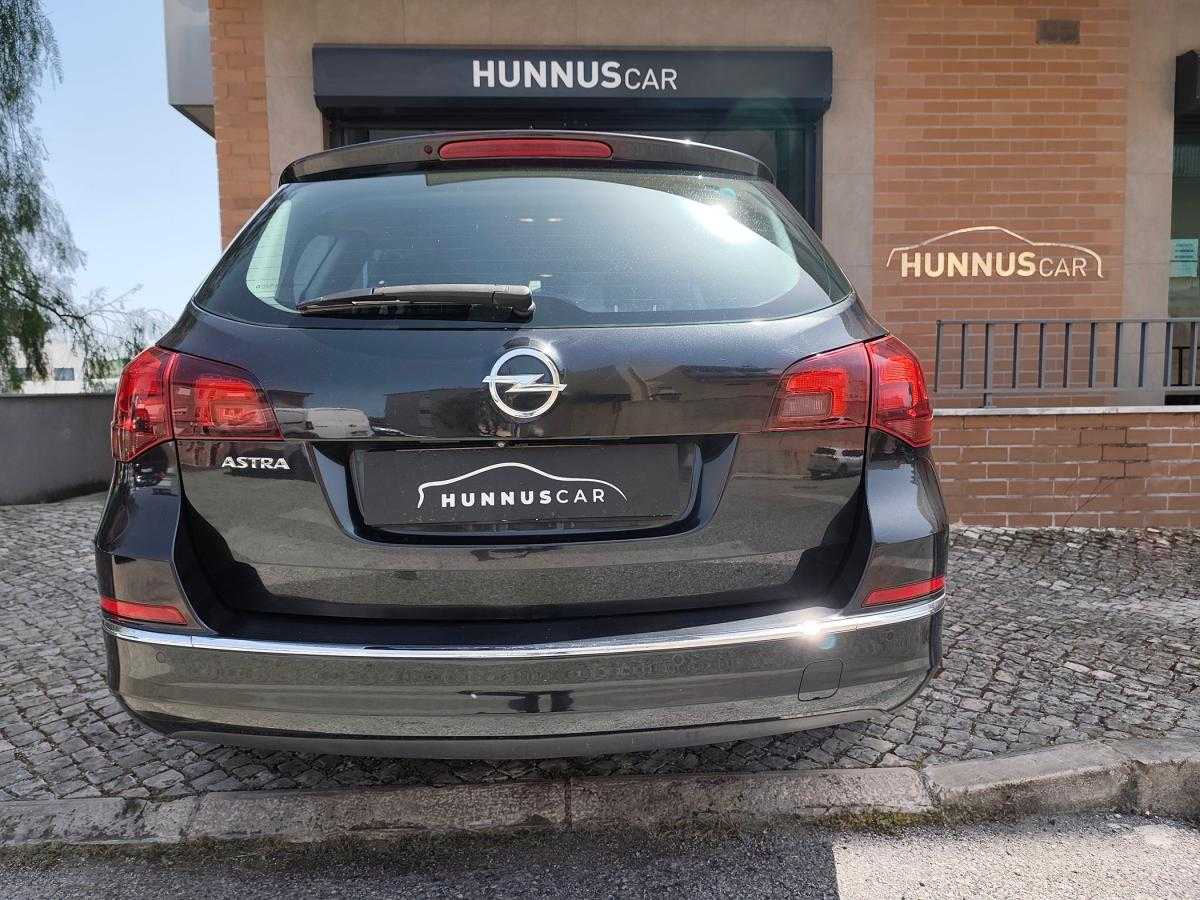 opel-astra-sport-tourer-2012-diesel-1686cc