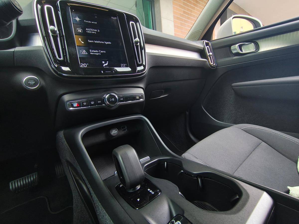 volvo-xc40-2021-hibrido-a-gasolina-1477cc