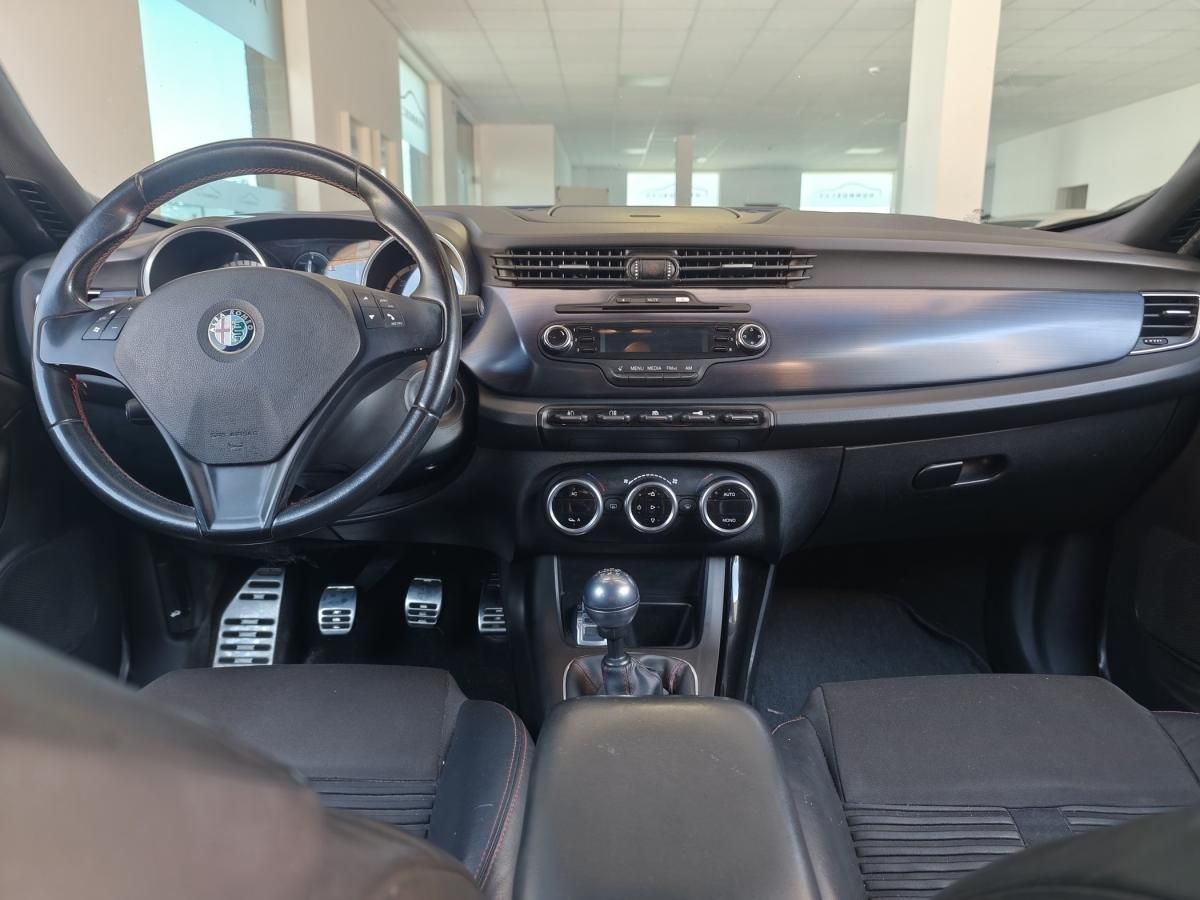 alfa-romeo-giulietta-2011-diesel-1956cc