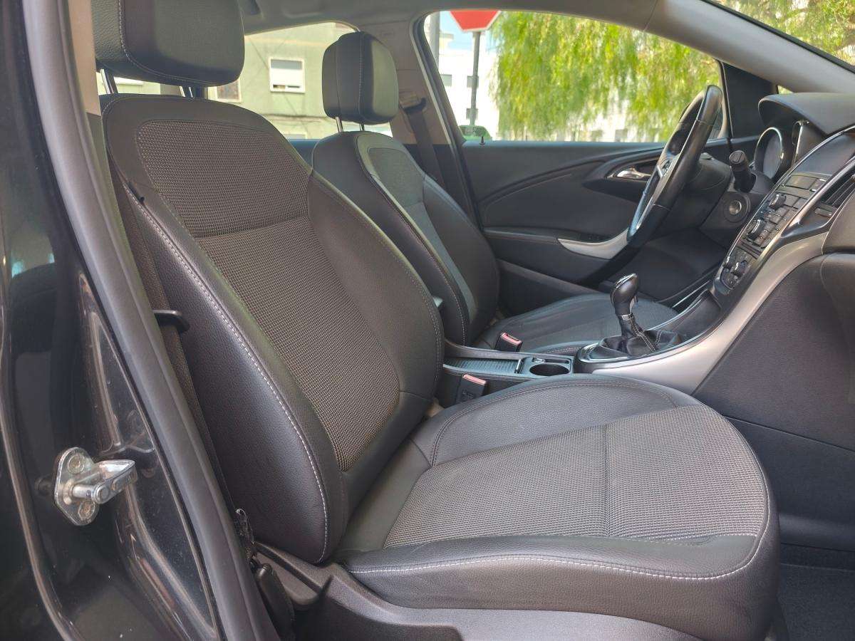 opel-astra-sport-tourer-2011-gasolina-1598cc