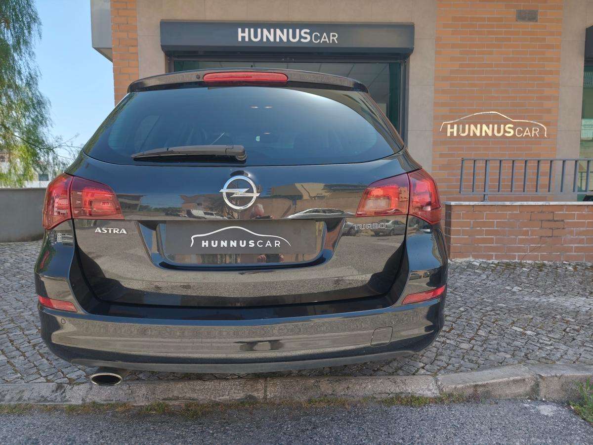 opel-astra-sport-tourer-2011-gasolina-1598cc