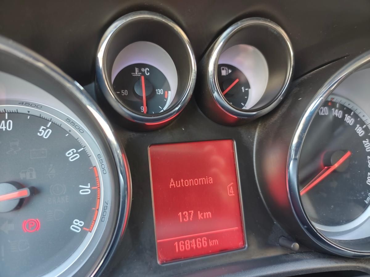 opel-astra-sport-tourer-2011-gasolina-1598cc