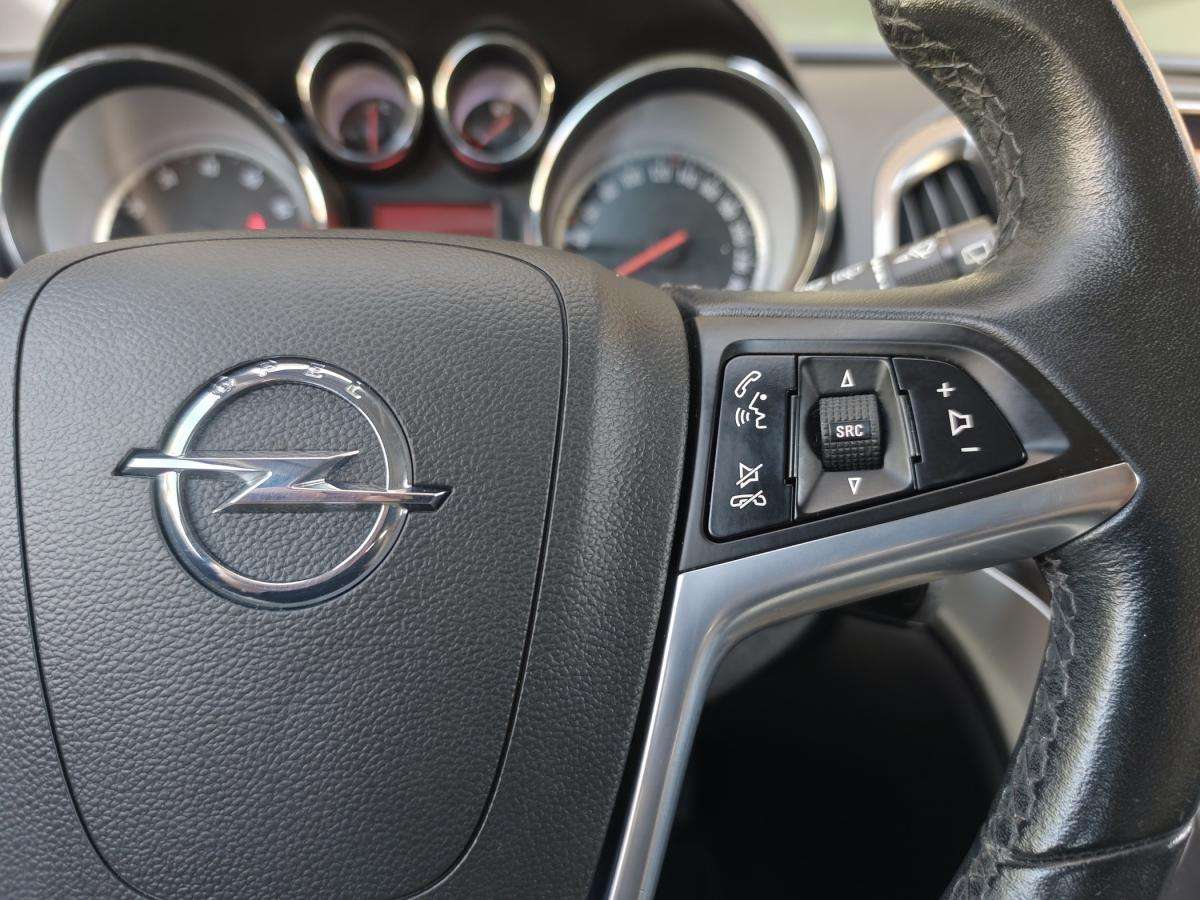 opel-astra-sport-tourer-2011-gasolina-1598cc
