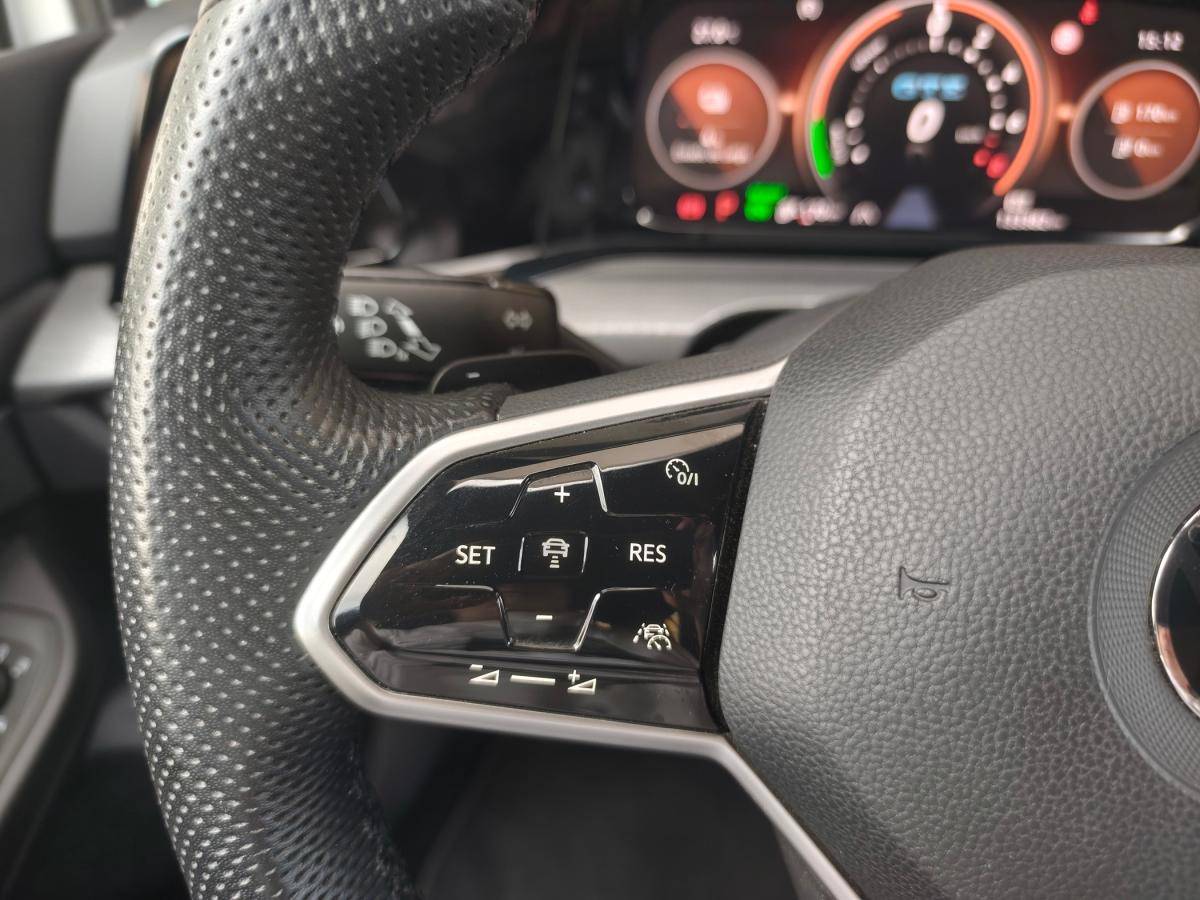 volkswagen-golf-2021-hibrido-a-gasolina-1395cc