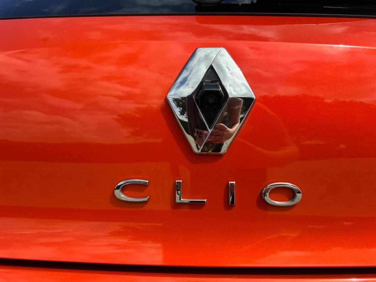 renault-clio-1-5-blue-dci-2021-diesel-1461cc