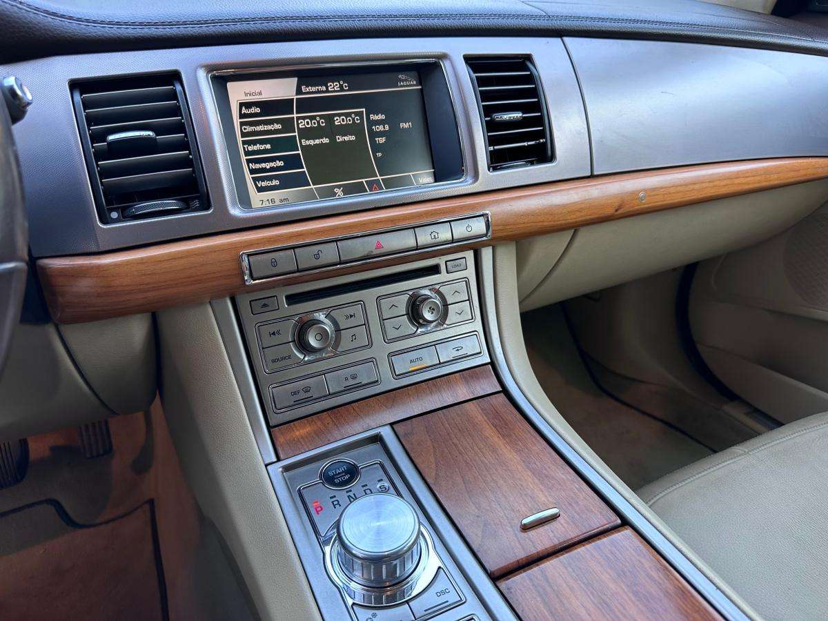 jaguar-xf-2008-diesel-2720cc