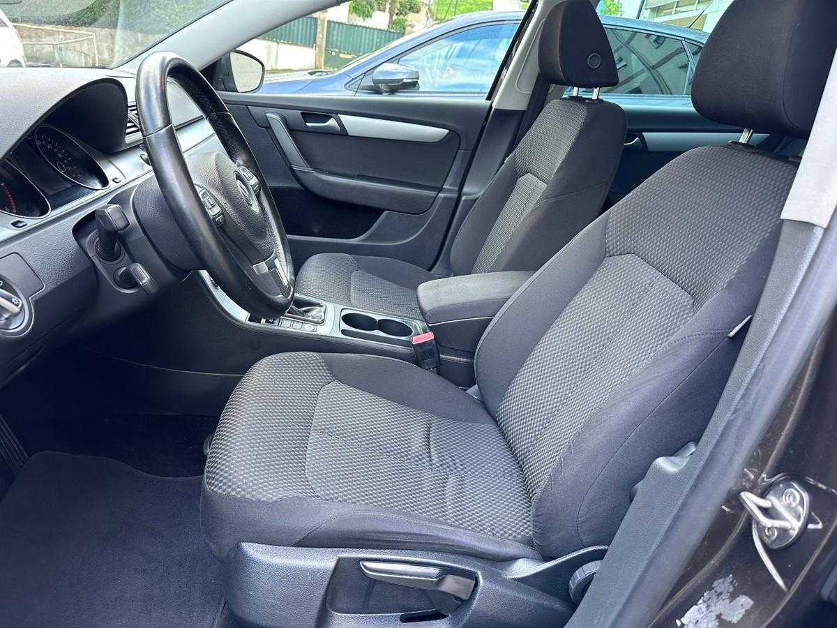 volkswagen-passat-variant-2013-diesel-1598cc